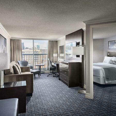 Best Western Plus Ottawa Downtown Suites 외부 사진